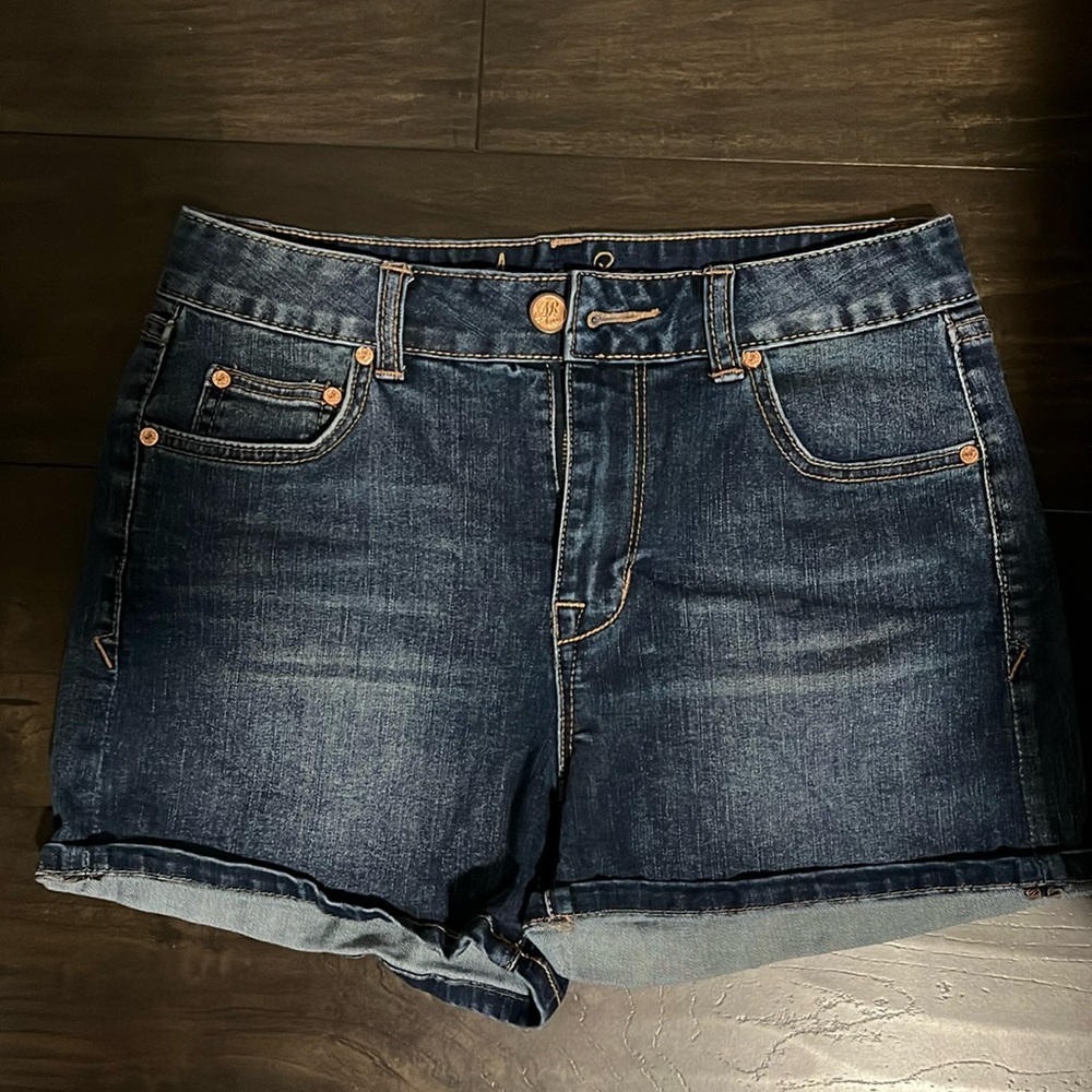 American rag shorts really good condition use